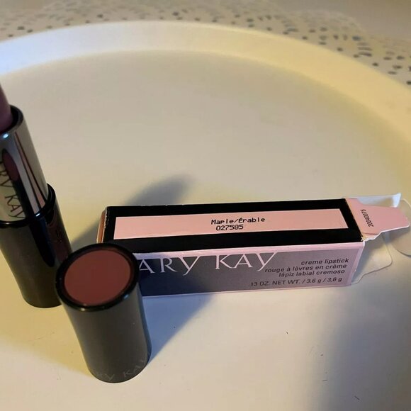 *♪ MaryKay Maple Lipstick brand new *♪ - Picture 3 of 3